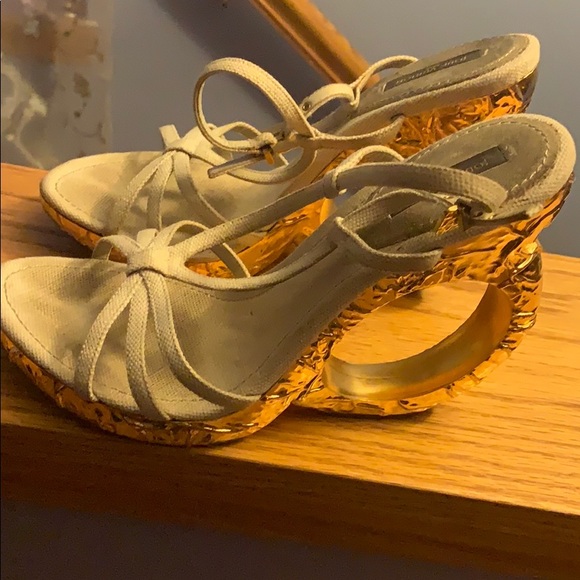 Louie Vuitton Sandals - Picture 6 of 7